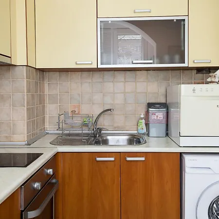 Sunny 2-bedroom Flat Near Sea Garden I Chayka, By Flat Mаnаger Apartament