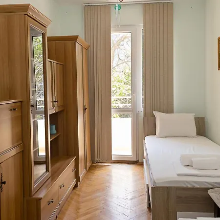 Sunny 2-bedroom Flat Near Sea Garden I Chayka, By Flat Mаnаger * Varna