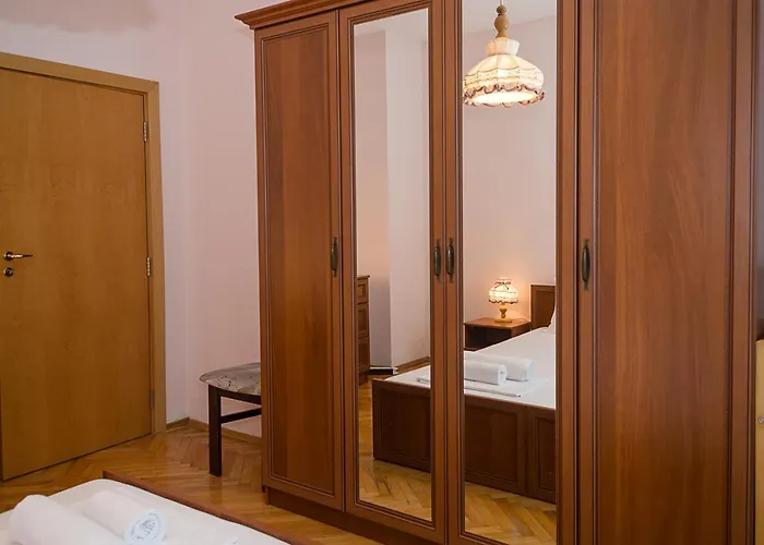 Sunny 2-bedroom Flat Near Sea Garden I Chayka, By Flat Mаnаger Varna