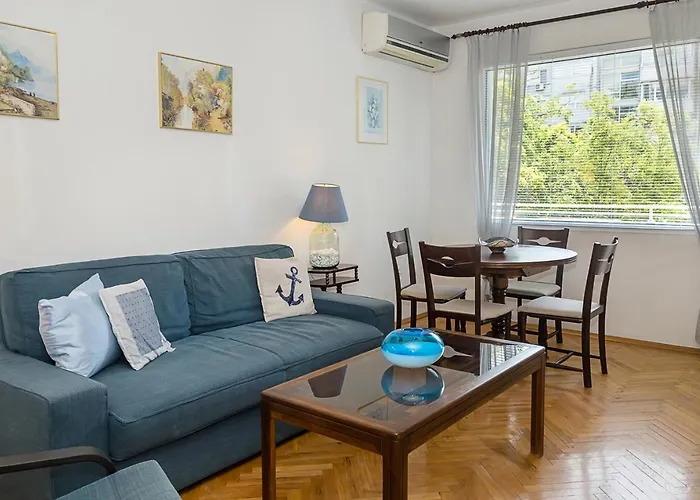 Sunny 2-bedroom Flat Near Sea Garden I Chayka, By Flat Mаnаger Apartment Varna