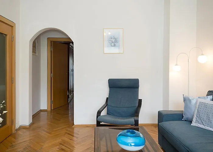 Sunny 2-bedroom Flat Near Sea Garden I Chayka, By Flat Mаnаger Apartamento Varna