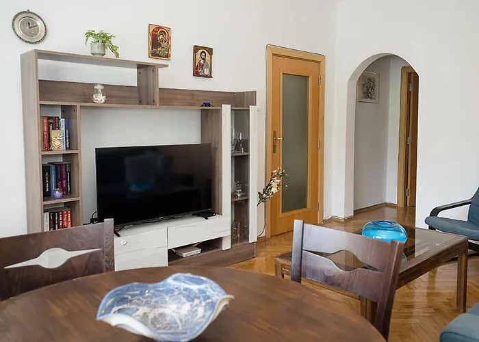 Sunny 2-bedroom Flat Near Sea Garden I Chayka, By Flat Mаnаger Apartamento Varna